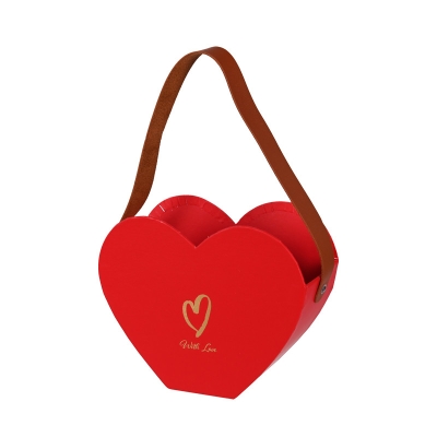 Подаръчна кутия - Чантичка "Сърце" с кожена дръжка