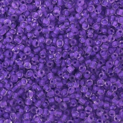 Мъниста стъклена 4 мм прозрачна с нишка лилава -50 грама