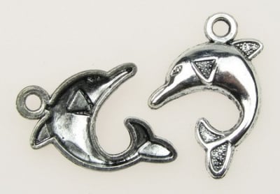 Висулка метална делфин 31x25x3.5 мм дупка 3 мм цвят старо сребро -5 броя