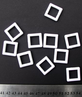 Шайба квадрат 23 мм бяла М1 -50 грама