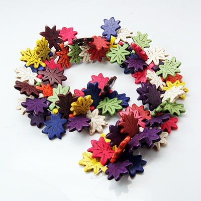 Наниз мъниста полускъпоценен камък ТЮРКОАЗ синтетичен многоцветен листо 24x22x4 мм ~79 броя