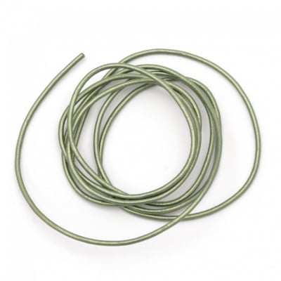 Шнур естествена кожа 1.5 мм перлен цвят зелен - 1 метър