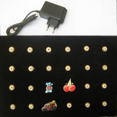 Табло за светещи фигурки за24 броя с адаптер 220-4.5V