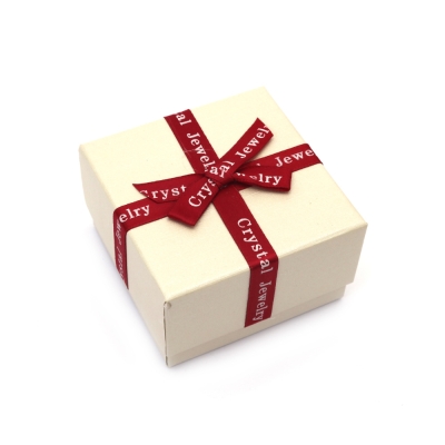 Кутия за бижута 7x7x4.5 см екрю с панделка