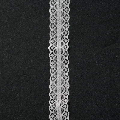 Лента дантела 28 мм бяла - 1 метър