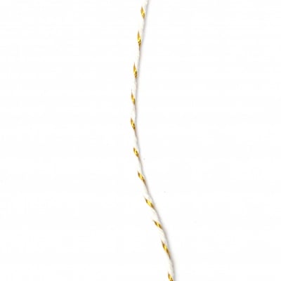 Шнур памук 1.5 мм бял с ламе цвят злато ~20 метра