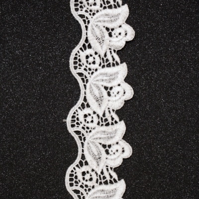 Ширит цвете плетен дантела 50 мм бял - 1 метър