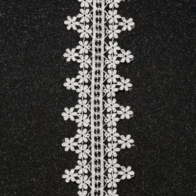 Ширит цветя плетен дантела 60 мм бял - 1 метър