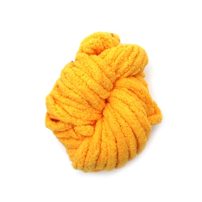 Прежда шенилна 100 % полиестер 20 мм дебелина цвят жълт ~240 грама  -25 метра