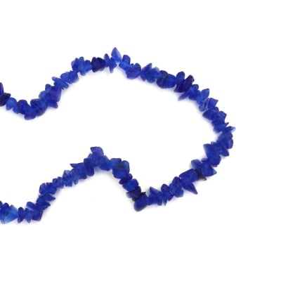 Наниз полускъпоценни камъни чипс 5-7 мм САПФИР имитация резин ~90 см