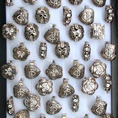 Пръстен метал кристали