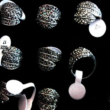 Пръстен метал кристали