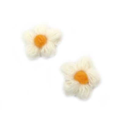 Плетено цвете за декорация цвят бял, жълт 40~50x10~15 мм
