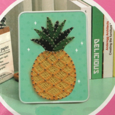Творчески комплект STRING ART с дървена основа, конци,пирони и чук 15x20 см -ананас DHBC28013