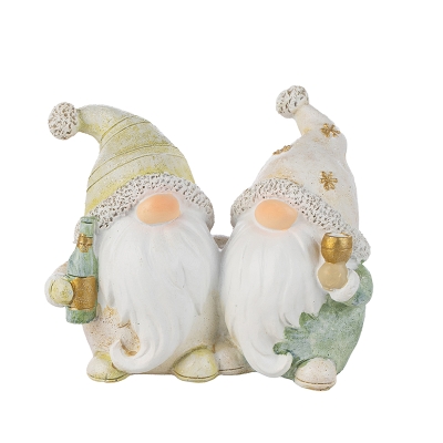 Джуджета "Наздраве"