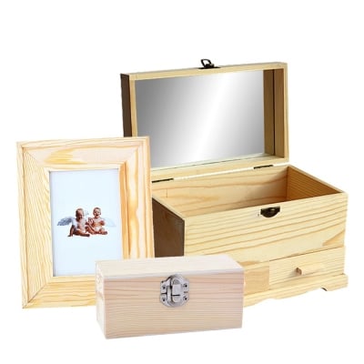 Дървени кутии