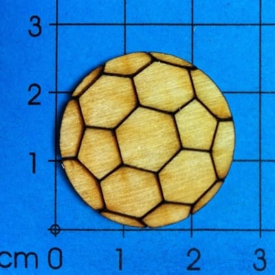 Деко фигурка футболна топка, дърво, 25 mm