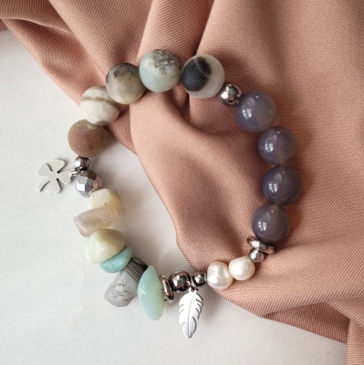 Гривна с камъни Mia