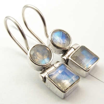 Обици Лунен Камък със Сребро 925