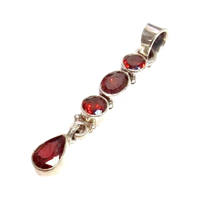 Медальон Гранат със Сребро 925