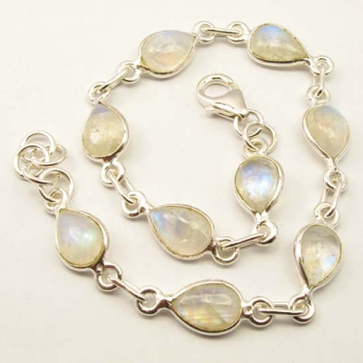 Гривна Лунен Камък със Сребро 925