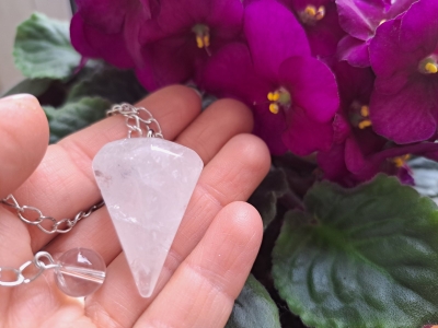 Кристално махало с планински кристал