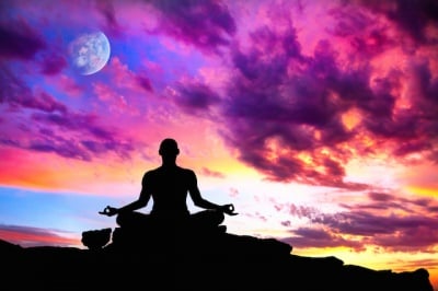 Медитация за начинаещи: 20 практически съвета за успокояване на мислите