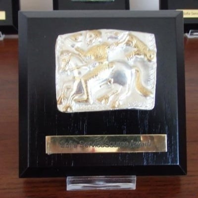 Луксозен сувенир с художествена реплика от Летнишкото съкровище