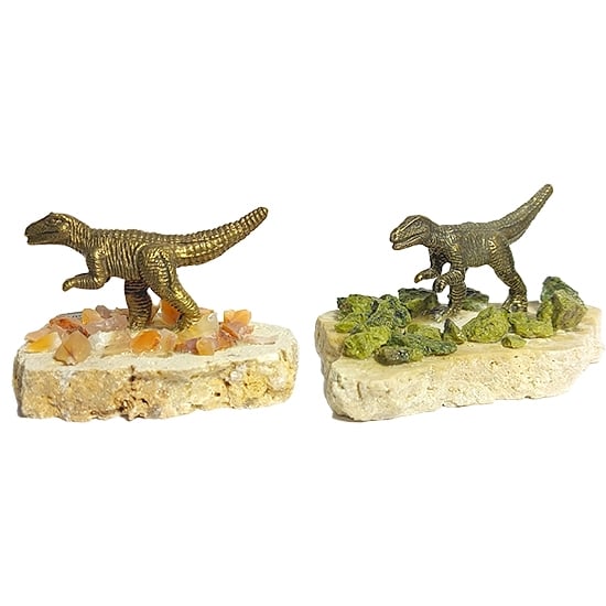 Фигурки На Динозаври Велосираптор Върху Основа От Арагонит С ...