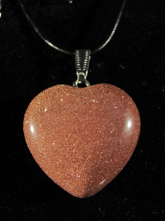 Медальон - Слънчев Камък | NewAge.bg