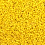 Мъниста стъклена 2.5x1.6 мм тип MIYUKI Delica Round дупка 0.8 мм плътна жълта ярка -10 грама ~790 броя