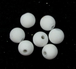 Мънисто пастел топче 8 мм дупка 1.5 мм бяло -20 грама ± 60 броя