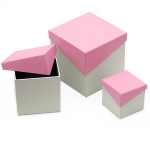 Кутия картон комплект от 3 броя -7x7.2 см, 10.5x10.1 см, 13x13.2 см цвят зелено и розово