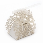Кутийка картонена сгъваема 95x105x45 мм пеперуди цвят бял перлен