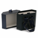 Кутия за бижута 120x148x55 мм тип чанта цвят тъмно син