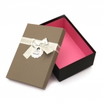 Кутия за подарък с панделка 21x14x8 см цвят сив АСОРТЕ