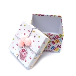 Подаръчна кутия 13.6x13.6x9 см с декорация и надпис Happy Birthday