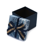 Подаръчна кутия 10x10x9.5 см цвят син с капак имитация на мрамор