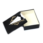 Кутия за подарък 26x19x8 см за сватба с изрисуван младоженец