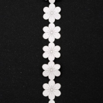 Ширит цвете памучна основа 25 мм брокат бял дъга -1 метър