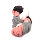 Прежда шенилна 100 % полиестер 20 мм дебелина цвят меланж бял, сив, сьомга ~240 грама  -25 метра