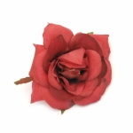 Цвят роза текстил 70 мм с пънче за монтаж червена -2 броя
