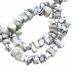 Наниз полускъпоценни камъни чипс 5-7 мм ~90 см Хаулит