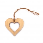 Дървена висулка за декорация сърце със сърце 50x55x2 мм с въже