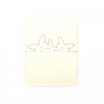 Табелка за маса/тейбъл картичка от перлен картон пеперуди 100x100 мм цвят екрю