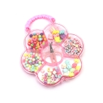 Творчески комплект мъниста в кутия-чантичка за изработка на бижута със силиконов ластик и ножица различни форми и цветове