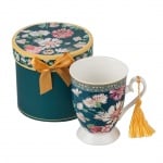 Чаша за чай +кутия Полски цветя