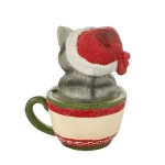 Коте в чаша