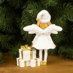 Бяло ангелче с подаръци
