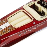 Модел на моторна яхта RIVA AQUARAMA